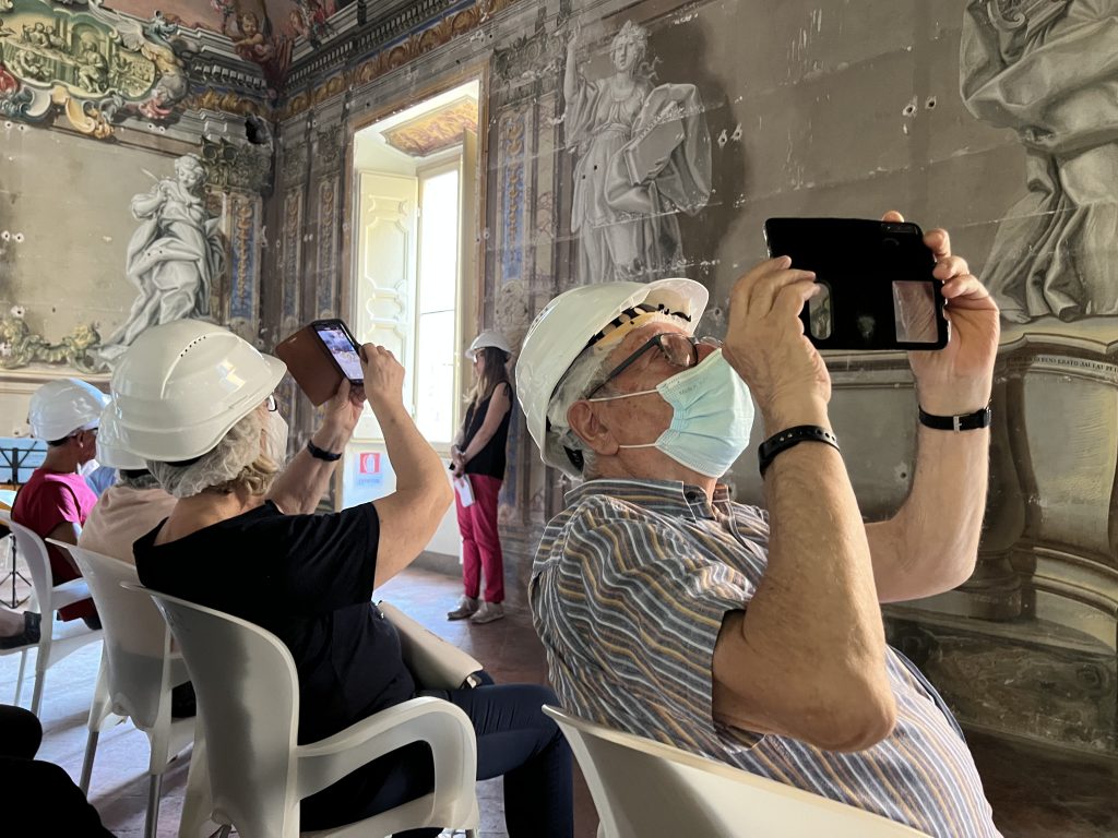 Visita a Palazzo Saladini di Rovetino. Sala degli Specchi.